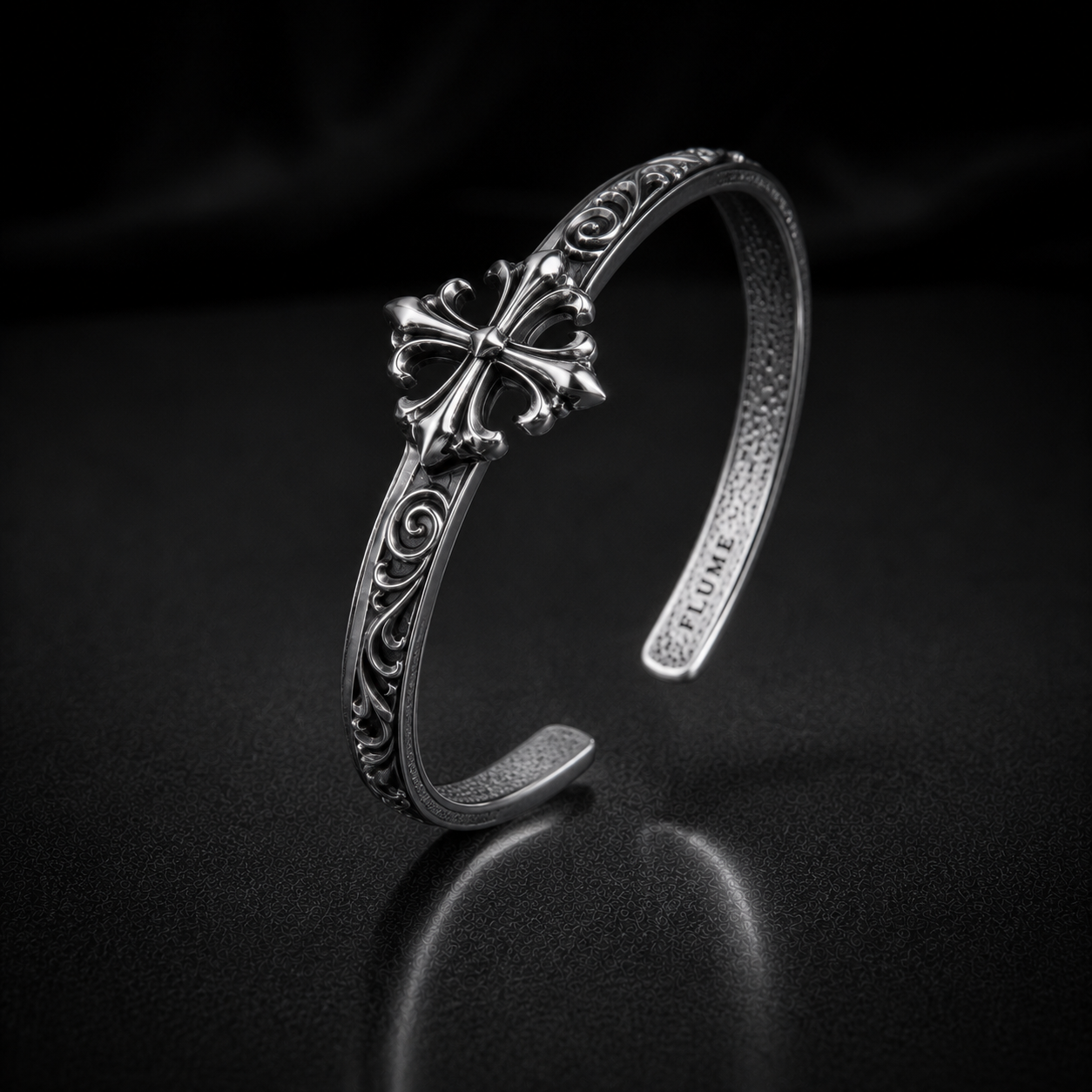 FLUME White Saint Fleur Cuff